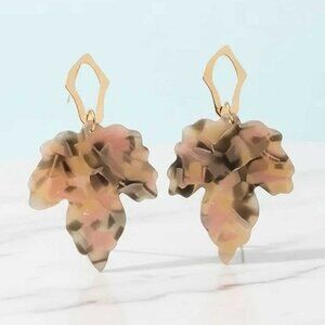 2/$21 Ladies Dangle Leaf Earrings